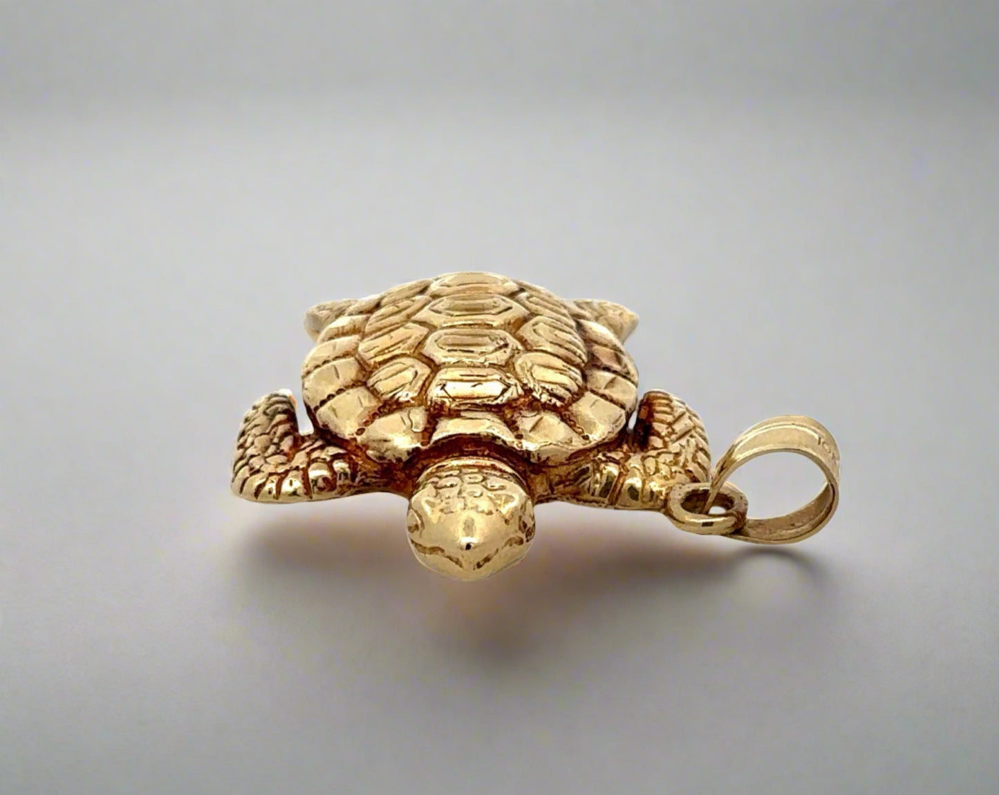 Front of turtle pendant