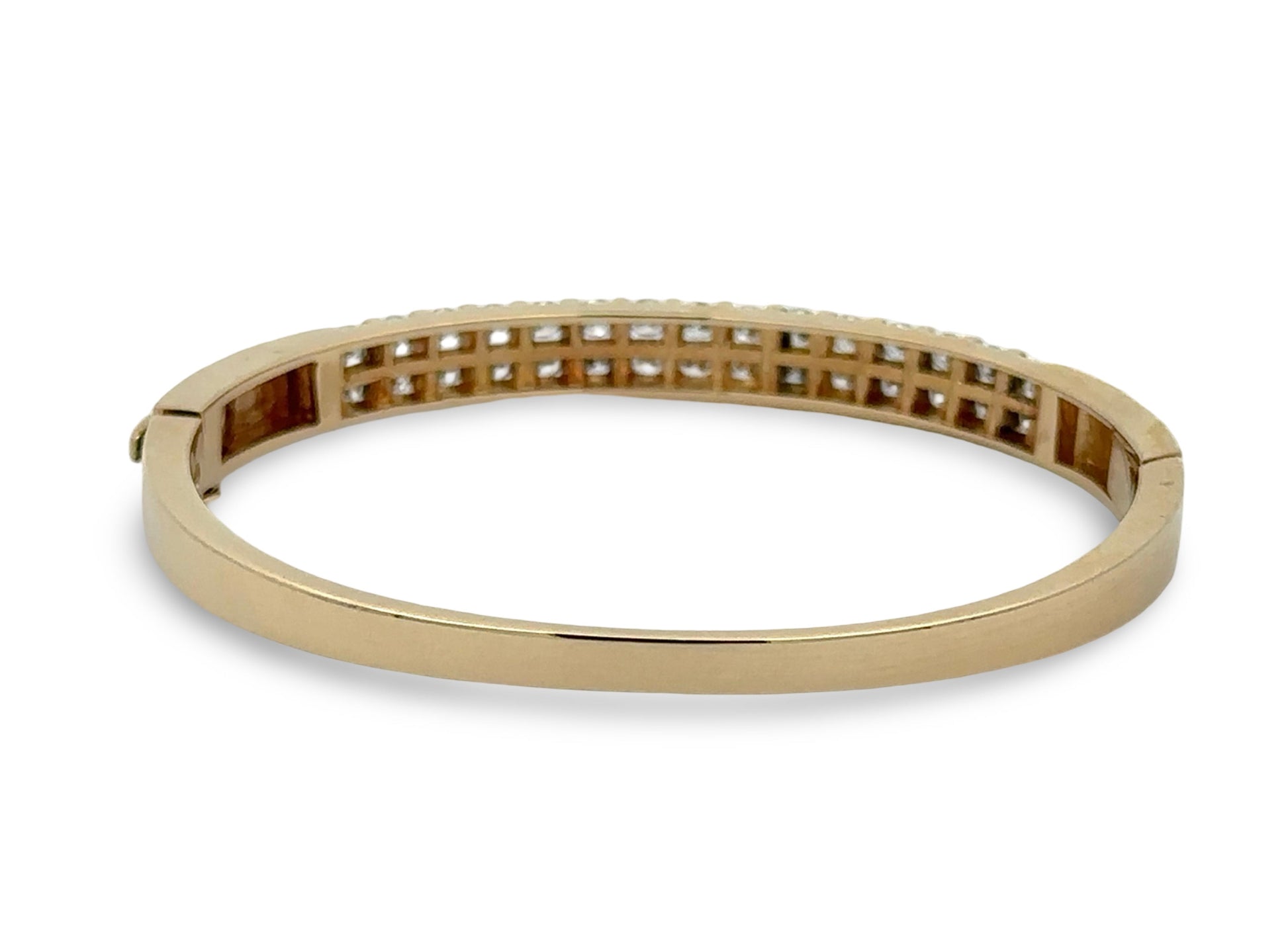 Back of gold bracelet