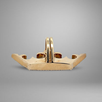 Bottom of gold pendant