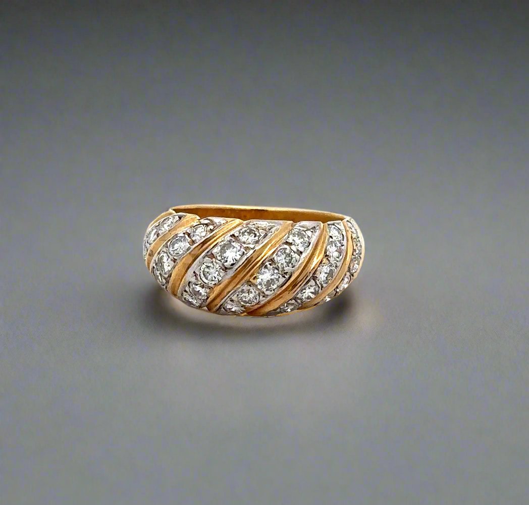 360 video of diamond ring