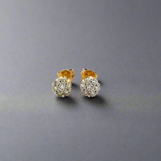 360 video of earrings