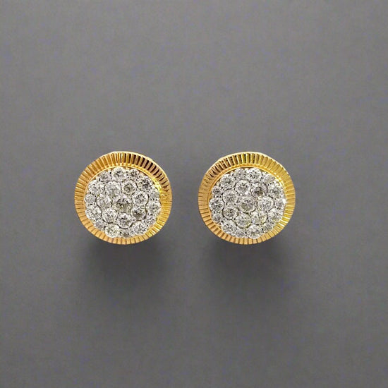 360 video of diamond earrings with rolex style bezel