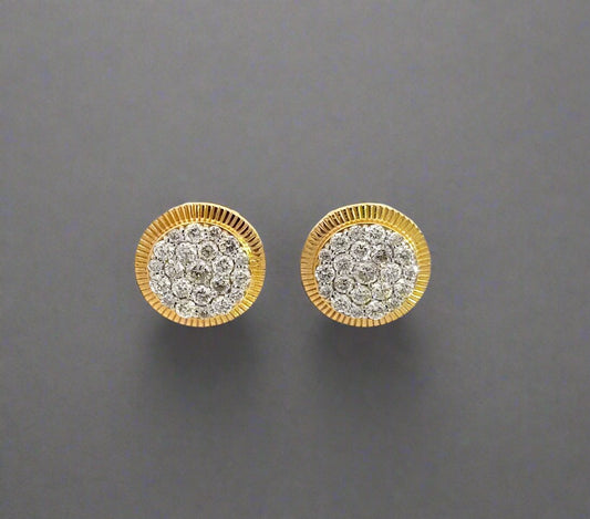 360 video of diamond earrings with rolex style bezel