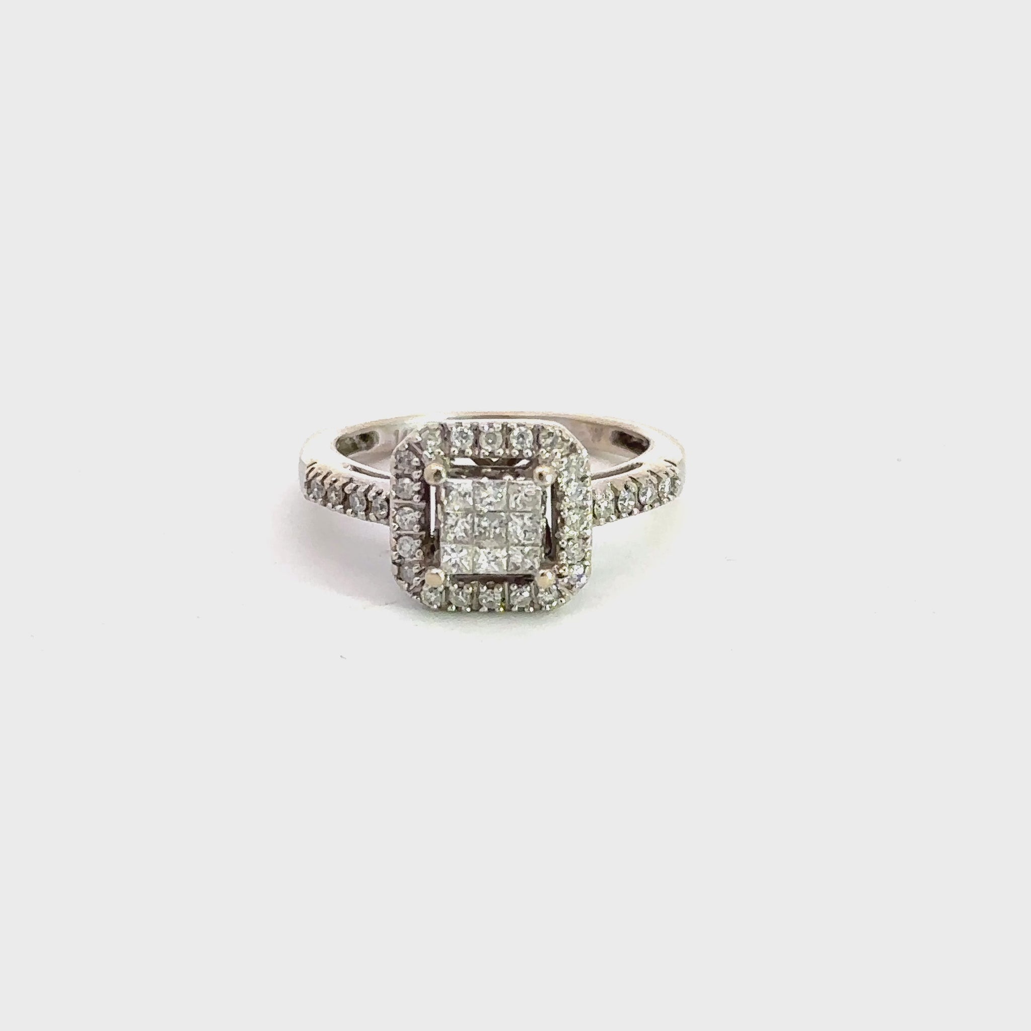 360 Video of white gold diamond engagement ring with round + princess cut diamonds in square setting